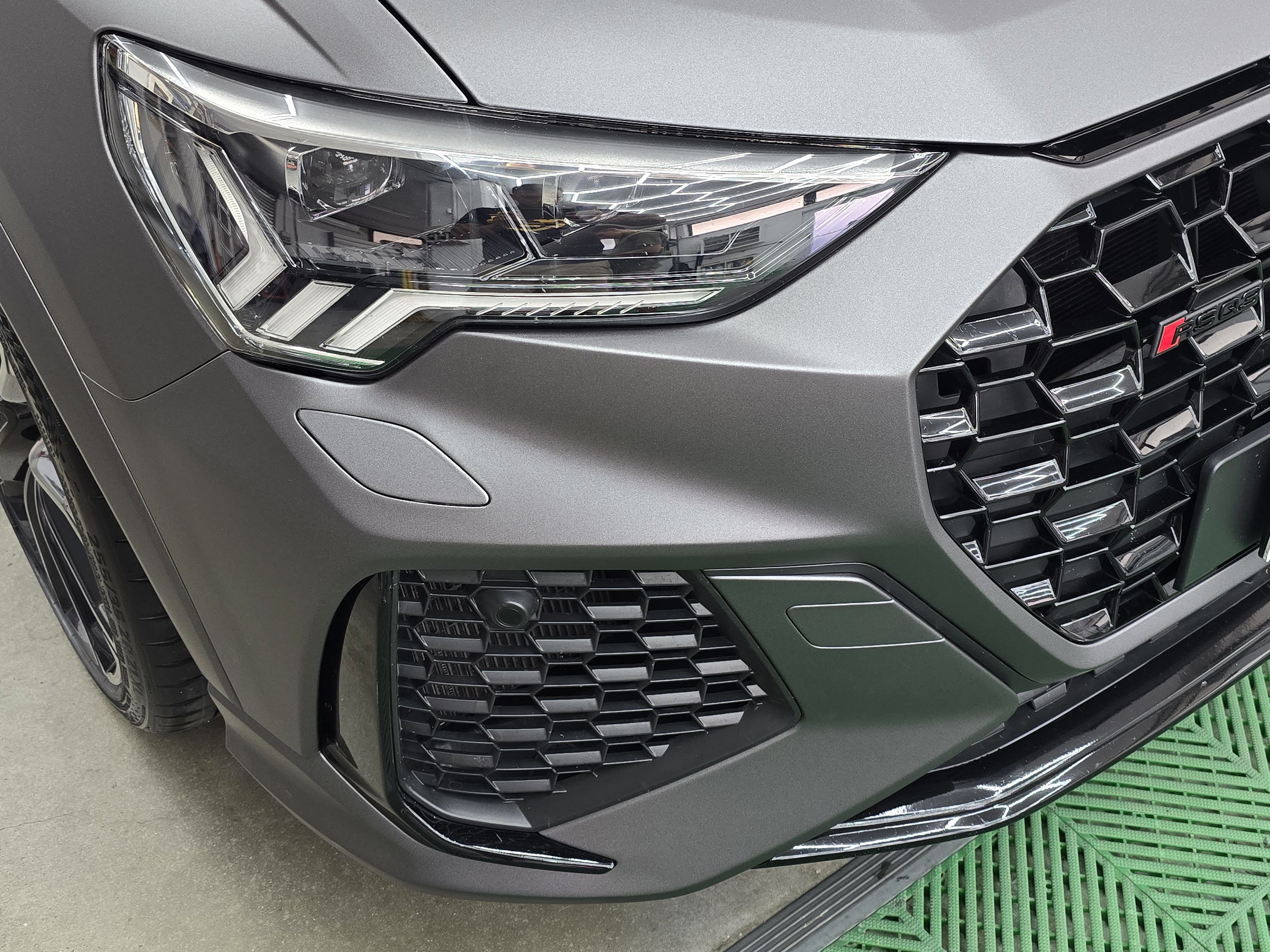 <b>Click to open image!</b> <b>Navigation tip:</b> Hover mouse on top of the right or left side of the image to see the next or previous image respectively.<br /><br />You are browsing images from the article:<br /><span class="sigProPopupCaption"></span>