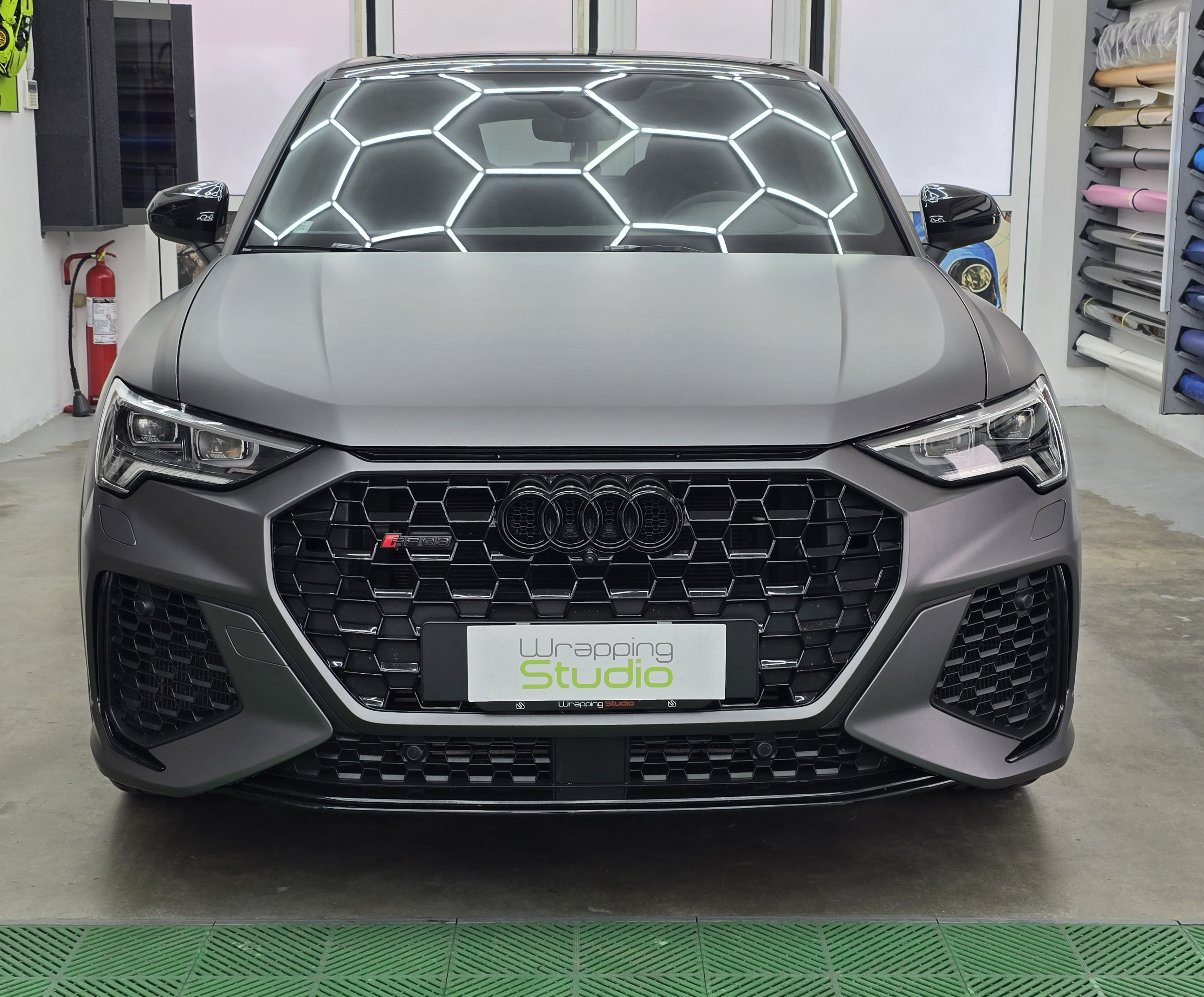 <b>Click to open image!</b> <b>Navigation tip:</b> Hover mouse on top of the right or left side of the image to see the next or previous image respectively.<br /><br />You are browsing images from the article:<br /><span class="sigProPopupCaption"></span>