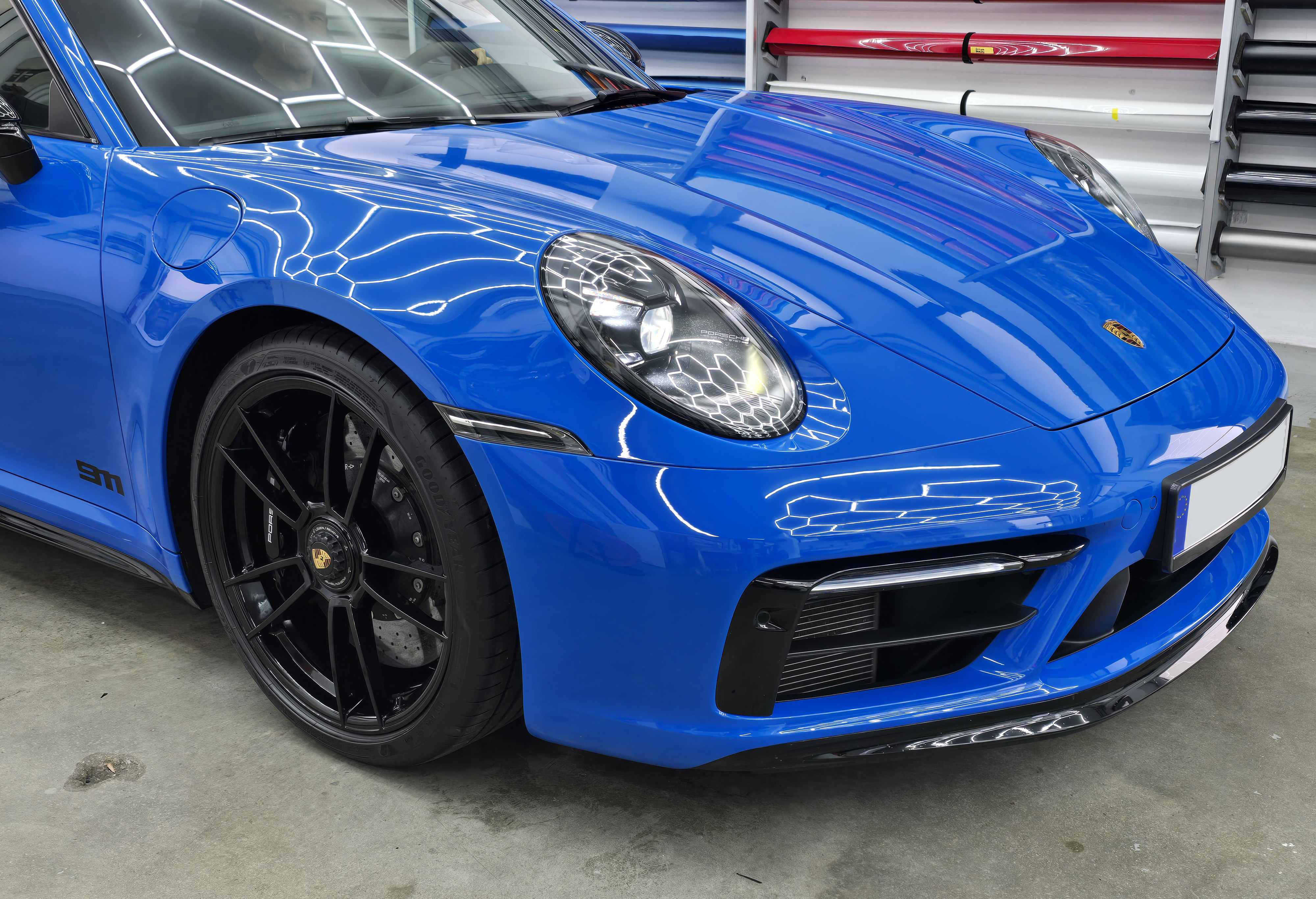 <b>Click to open image!</b> <b>Navigation tip:</b> Hover mouse on top of the right or left side of the image to see the next or previous image respectively.<br /><br />You are browsing images from the article:<br /><span class="sigProPopupCaption"></span>