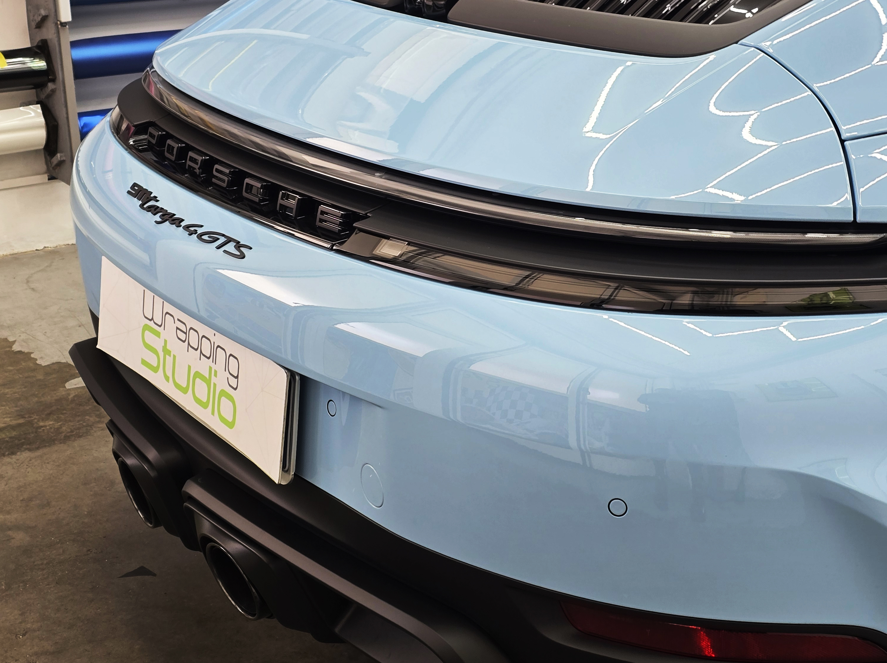 <b>Click to open image!</b> <b>Navigation tip:</b> Hover mouse on top of the right or left side of the image to see the next or previous image respectively.<br /><br />You are browsing images from the article:<br /><span class="sigProPopupCaption"></span>