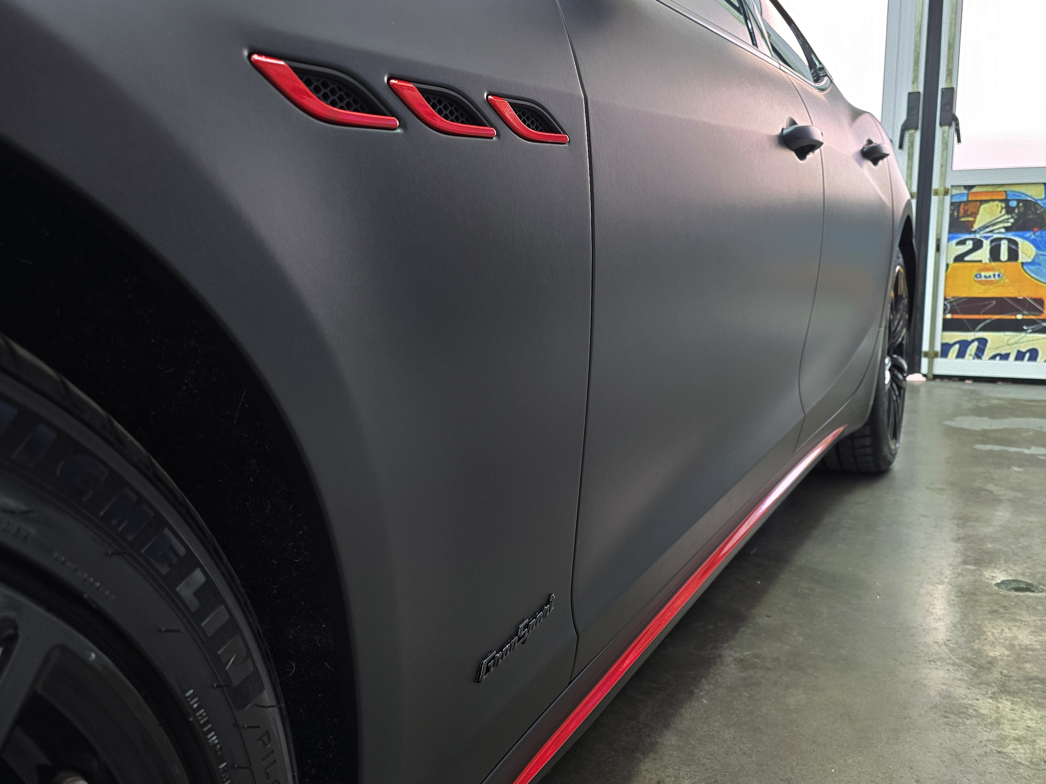 <b>Click to open image!</b> <b>Navigation tip:</b> Hover mouse on top of the right or left side of the image to see the next or previous image respectively.<br /><br />You are browsing images from the article:<br /><span class="sigProPopupCaption"></span>