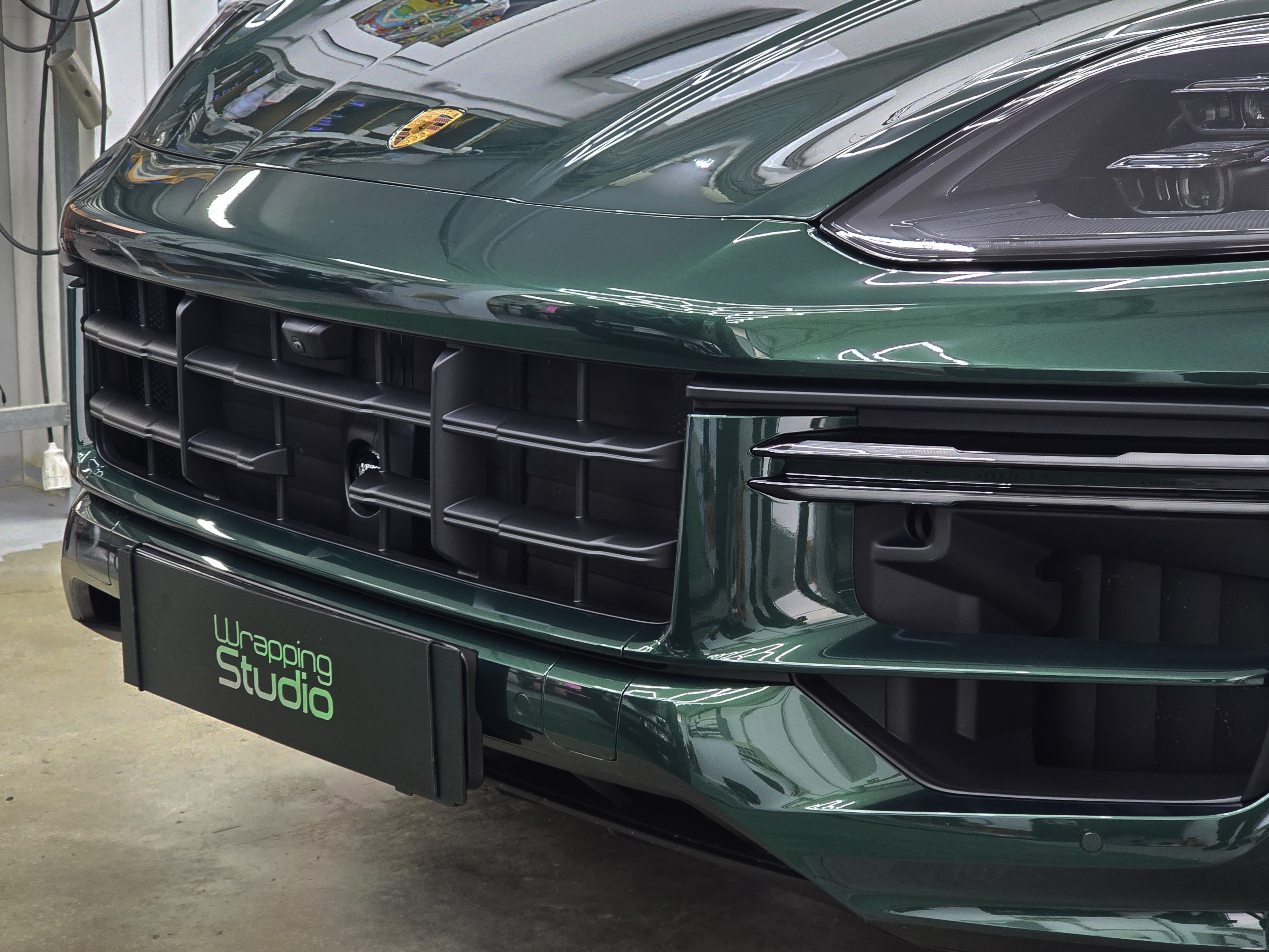 <b>Click to open image!</b> <b>Navigation tip:</b> Hover mouse on top of the right or left side of the image to see the next or previous image respectively.<br /><br />You are browsing images from the article:<br /><span class="sigProPopupCaption"></span>