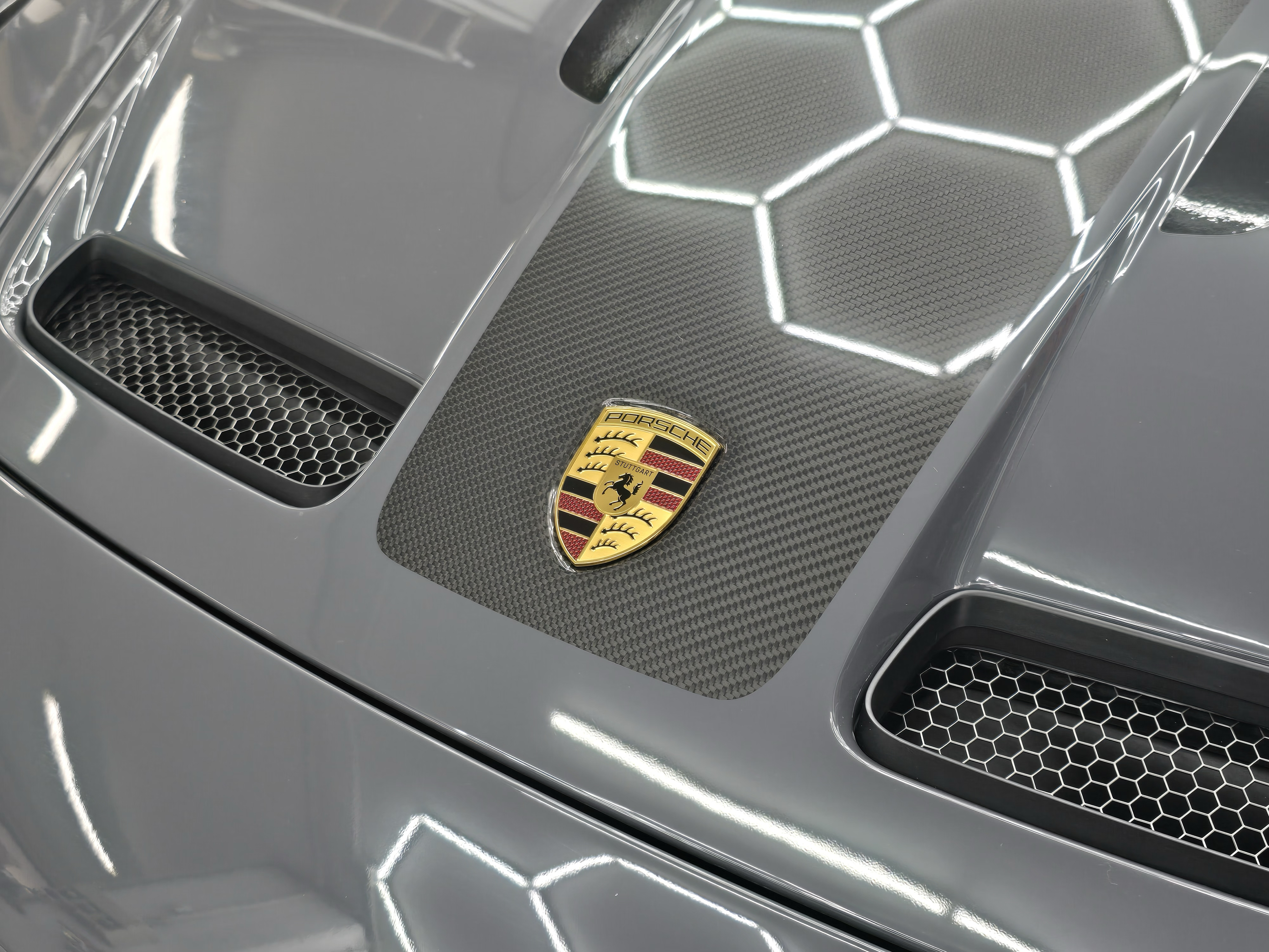 <b>Click to open image!</b> <b>Navigation tip:</b> Hover mouse on top of the right or left side of the image to see the next or previous image respectively.<br /><br />You are browsing images from the article:<br /><span class="sigProPopupCaption"></span>