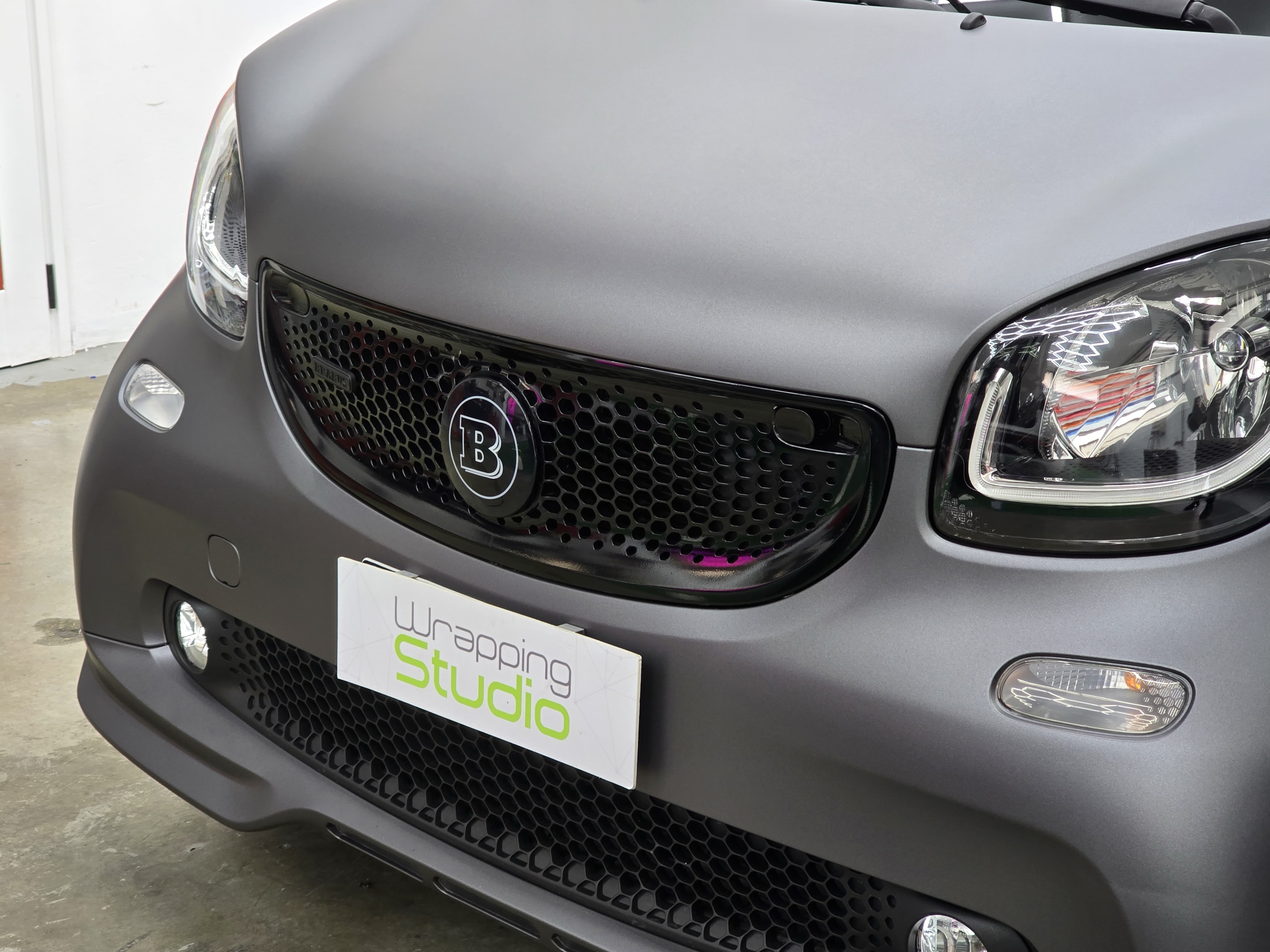 <b>Click to open image!</b> <b>Navigation tip:</b> Hover mouse on top of the right or left side of the image to see the next or previous image respectively.<br /><br />You are browsing images from the article:<br /><span class="sigProPopupCaption"></span>