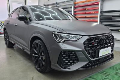 Audi RSQ3 | Wrapping Matte Dark Grey