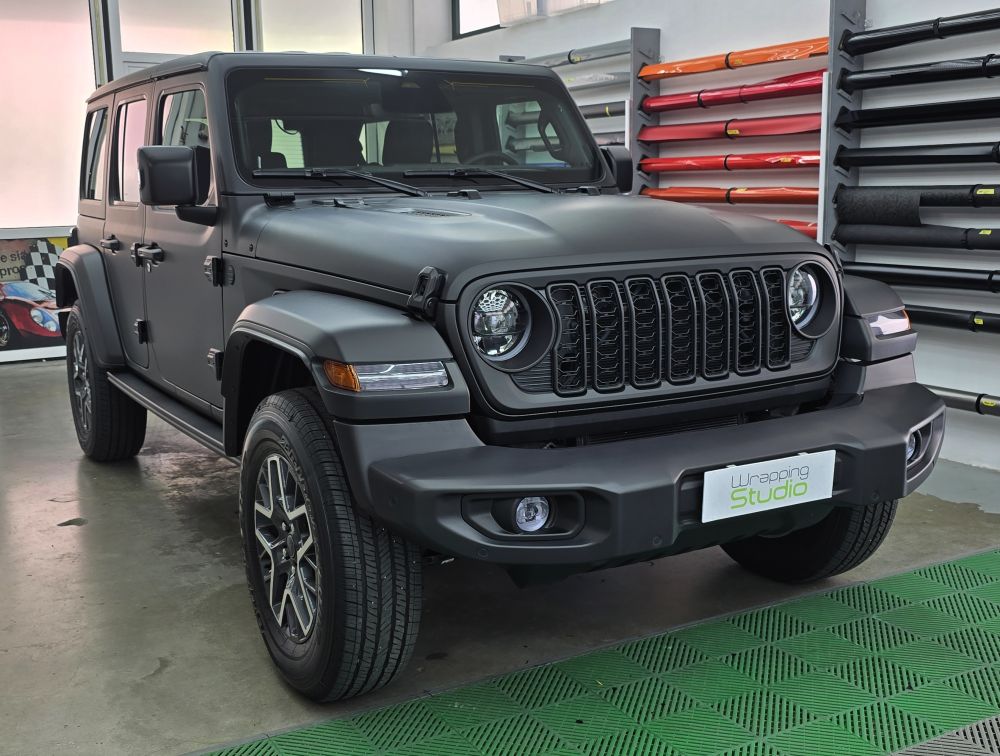 Jeep Wrangler Sahara Wrapping Matte Deep Black Jeep Wrangler Sahara Wrapping Matte Deep Black