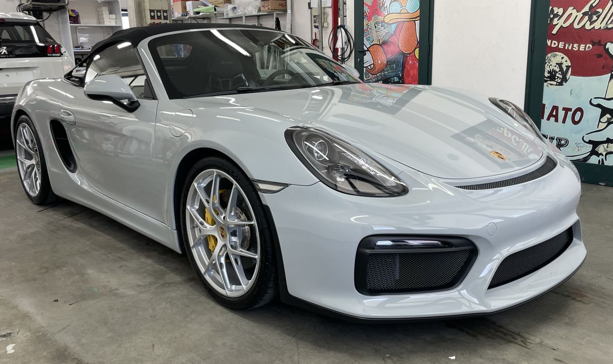 Porsche 718 Spider | Car Detailing